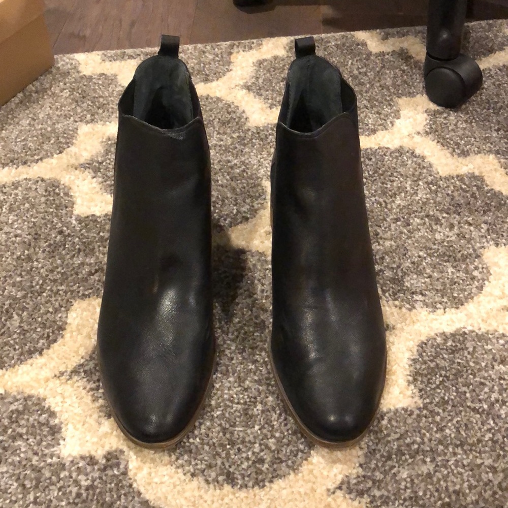 Lucky Brand Chelsea Booties